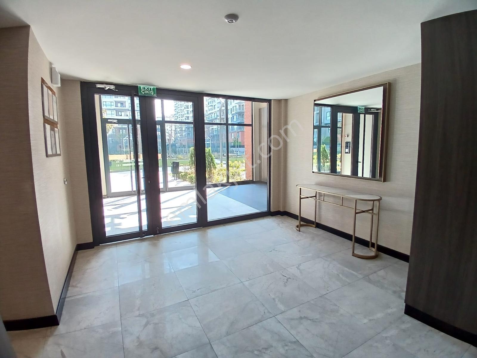 West İstanbul Marinaya Yakın 4.5+1 Yeni Sitede Sıfır Daire — fotoğraf 21