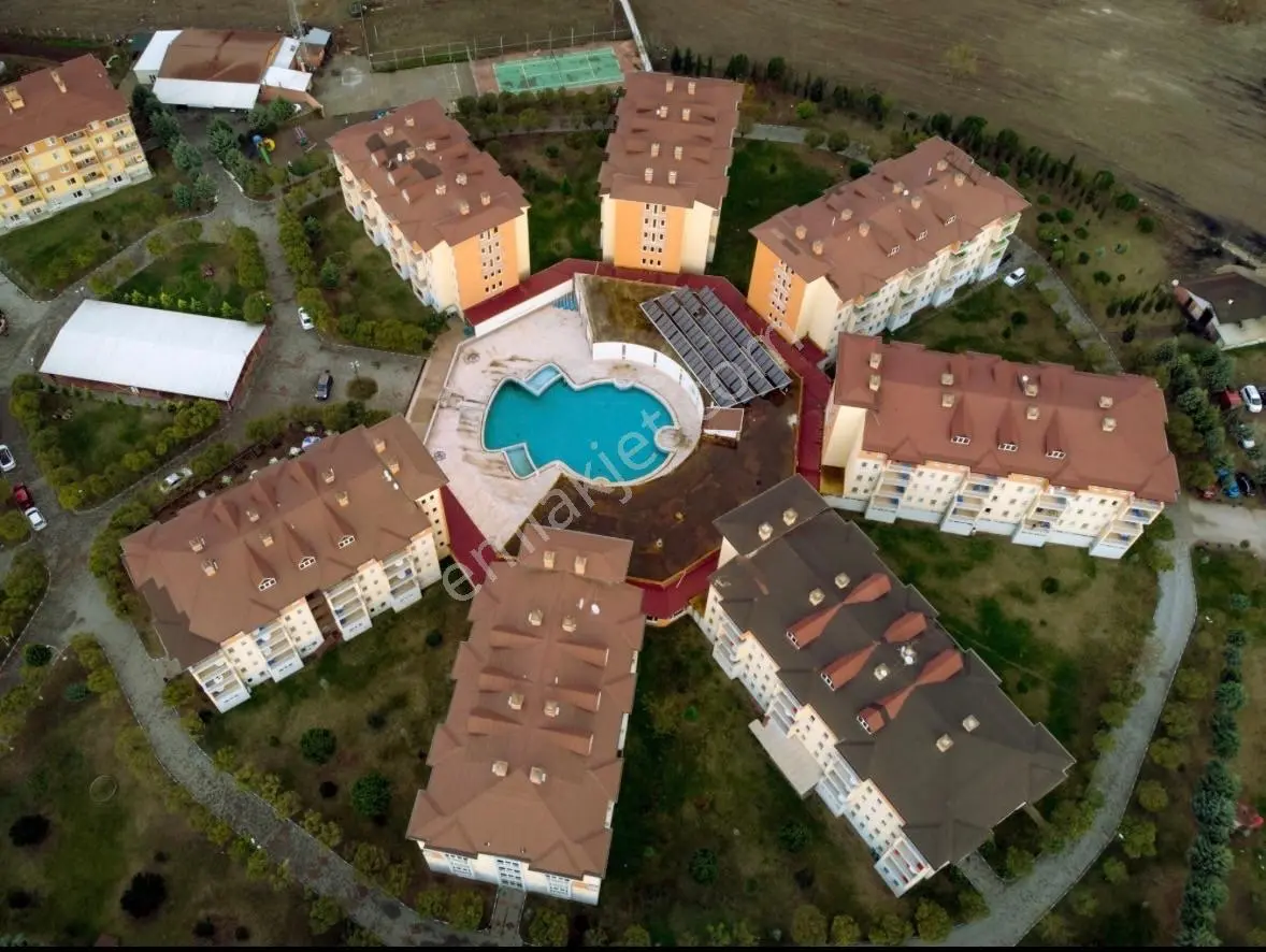 Balcity-bigadiç Hera Termal Havuz Manzaralı 2 + 1 Satılık Devre Mülk — fotoğraf 3