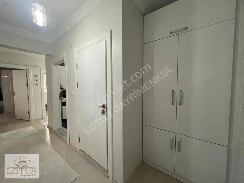 İzmit Plajyolu Merkezi Konum 135 M2 Arakat Satılık Daire — fotoğraf 2
