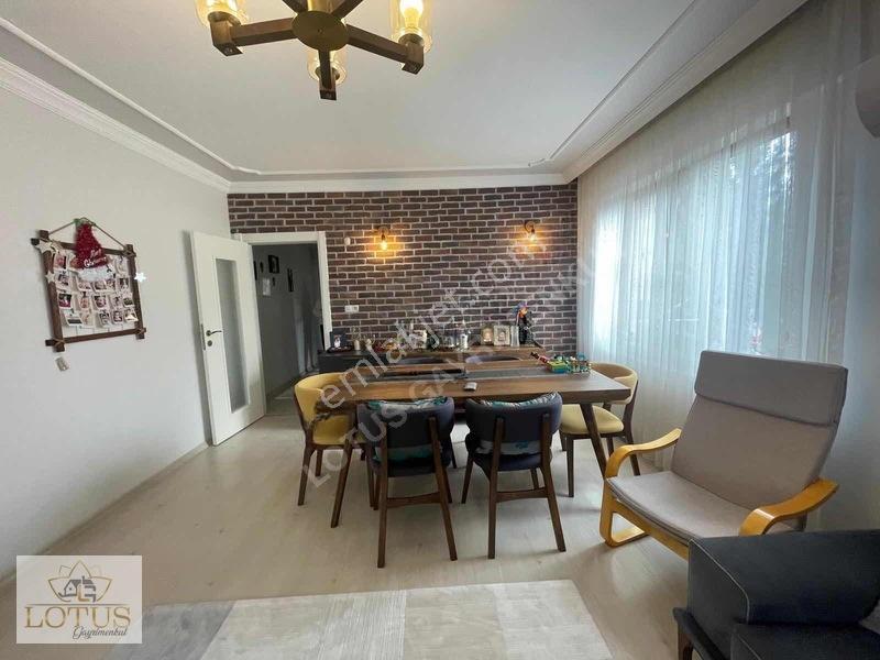 İzmit Plajyolu Merkezi Konum 135 M2 Arakat Satılık Daire — fotoğraf 6