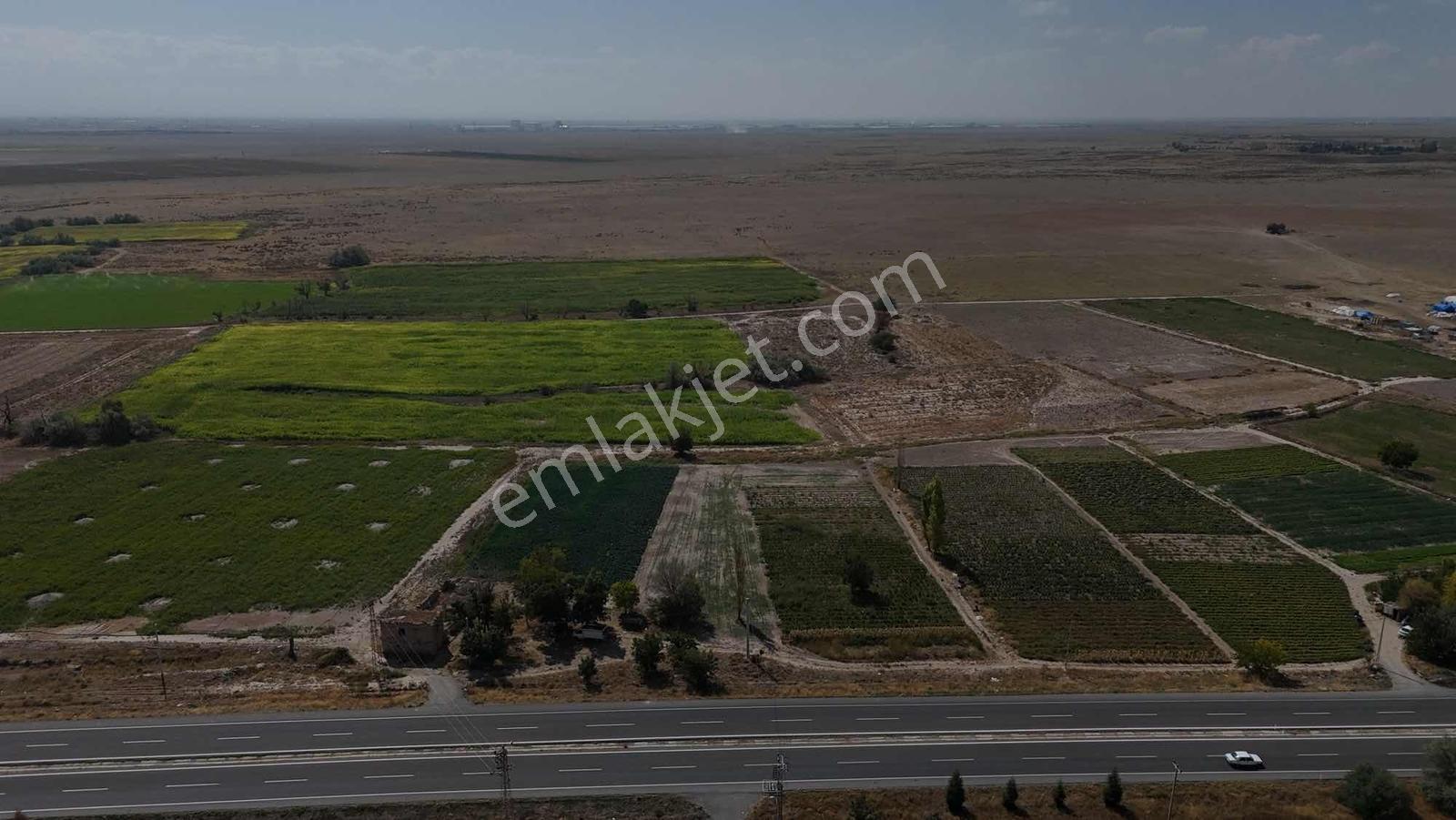 Emin Emlak Niğde Gebere Yola Cephe 8 Dönüm Satılık Tarla — fotoğraf 3
