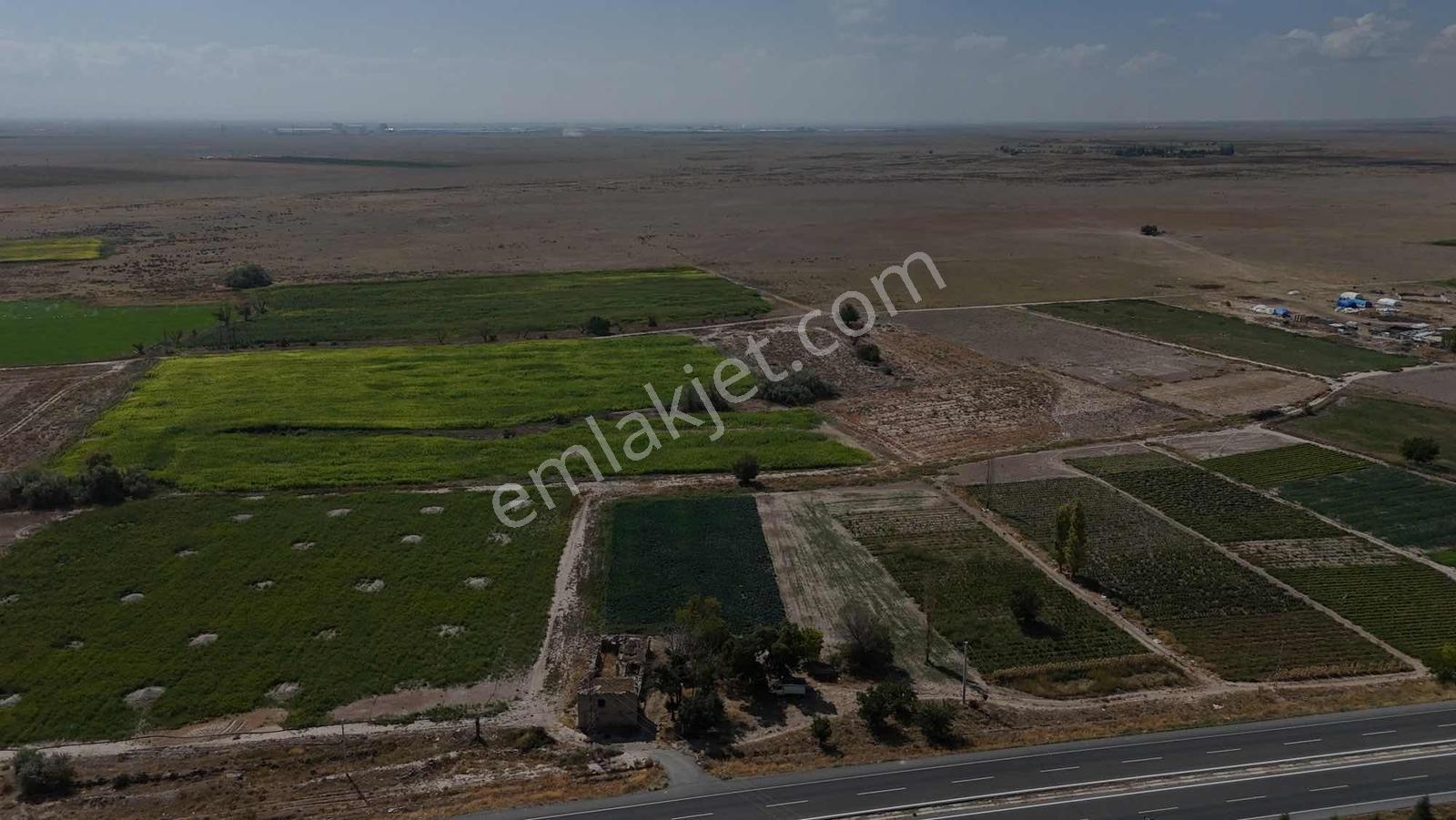 Emin Emlak Niğde Gebere Yola Cephe 8 Dönüm Satılık Tarla — fotoğraf 4