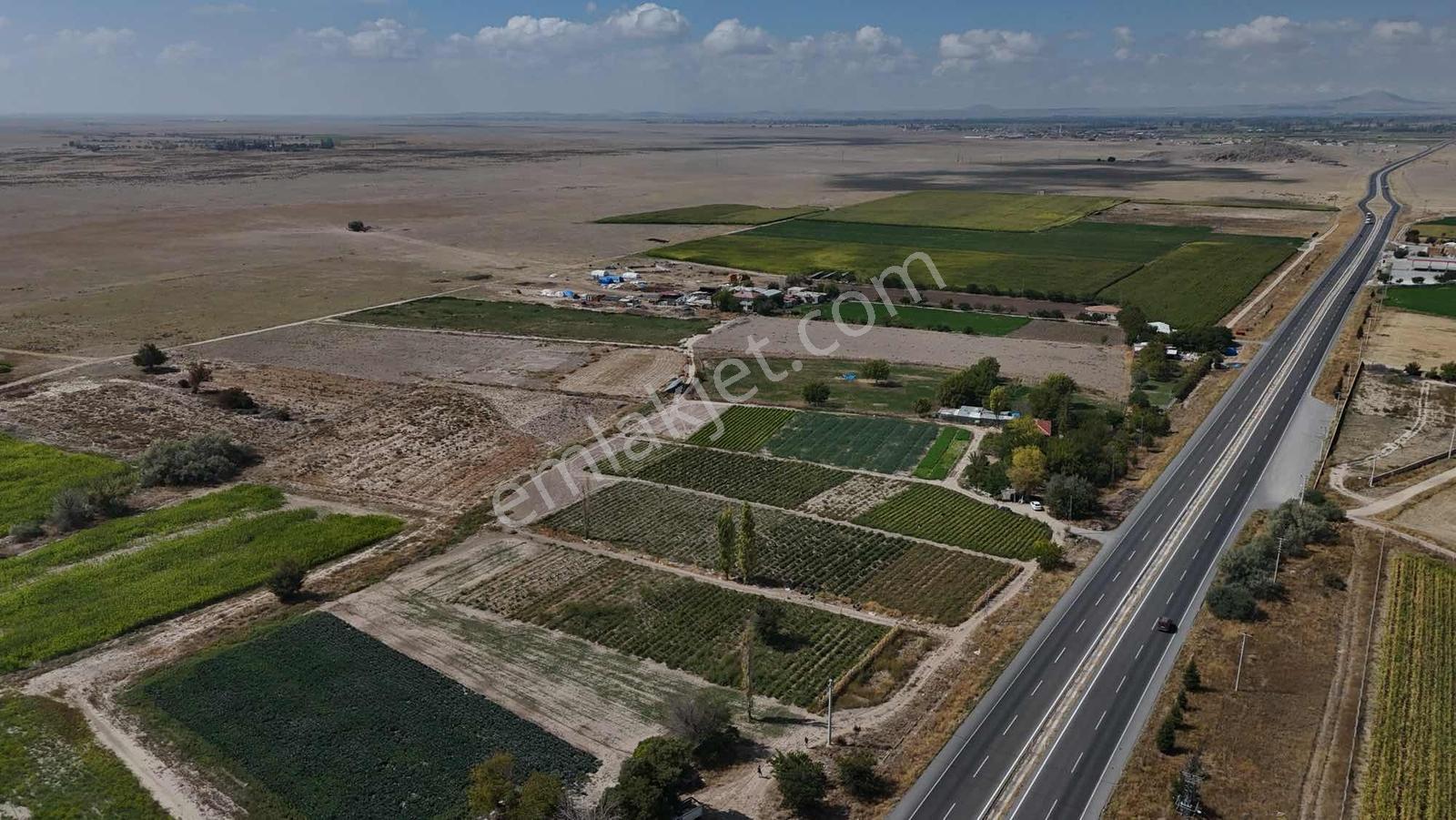 Emin Emlak Niğde Gebere Yola Cephe 8 Dönüm Satılık Tarla — fotoğraf 8