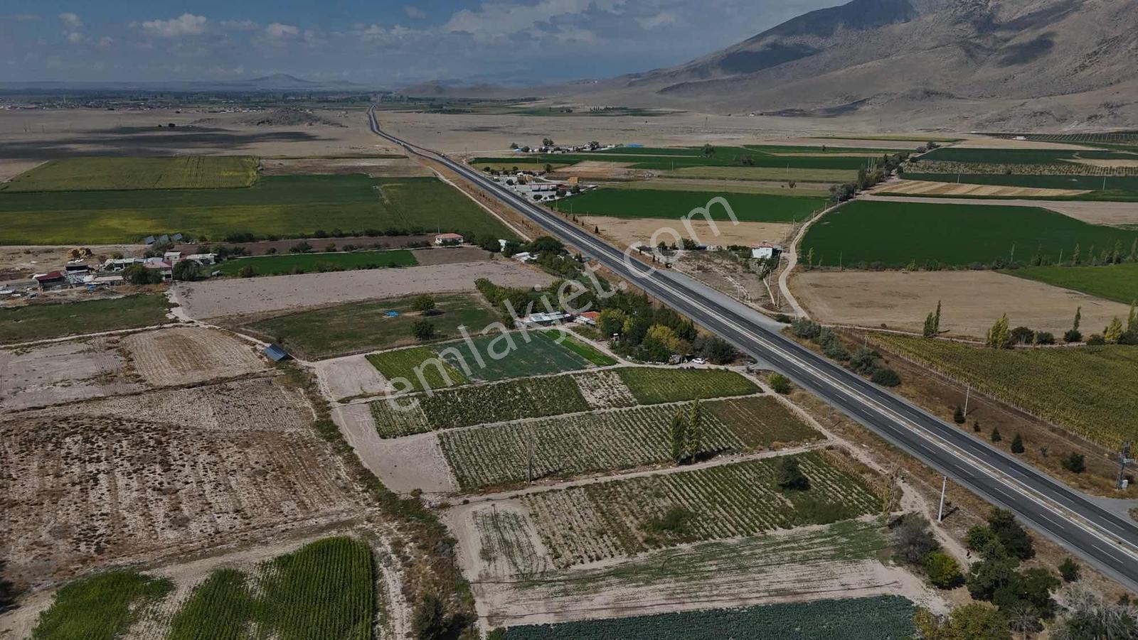 Emin Emlak Niğde Gebere Yola Cephe 8 Dönüm Satılık Tarla — fotoğraf 12