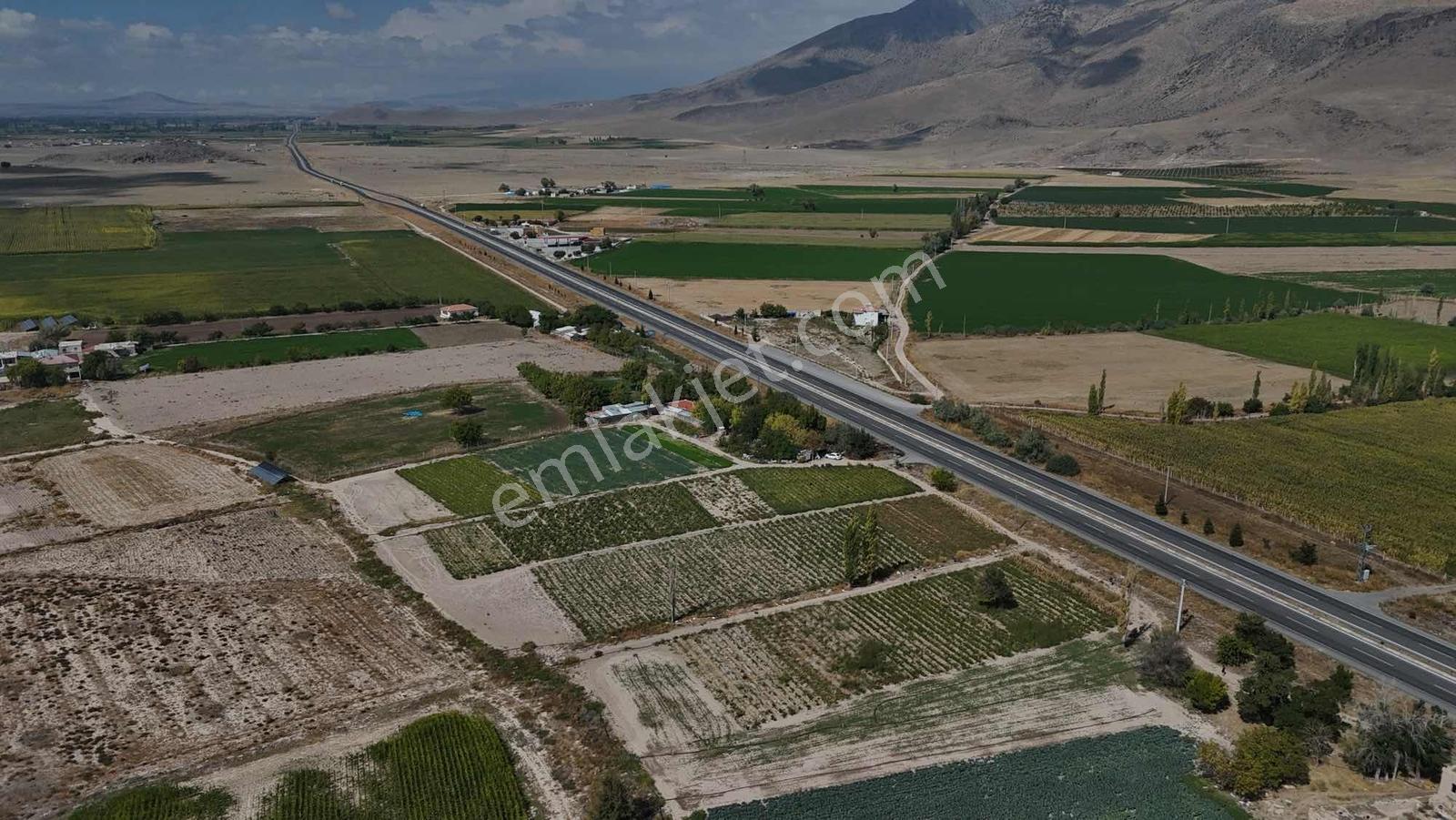 Emin Emlak Niğde Gebere Yola Cephe 8 Dönüm Satılık Tarla — fotoğraf 13