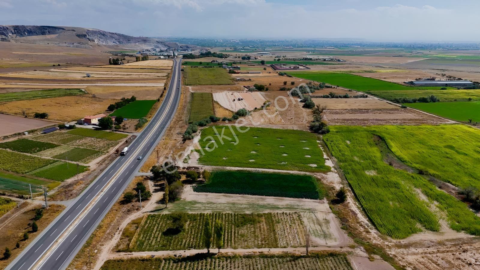 Emin Emlak Niğde Gebere Yola Cephe 8 Dönüm Satılık Tarla — fotoğraf 23
