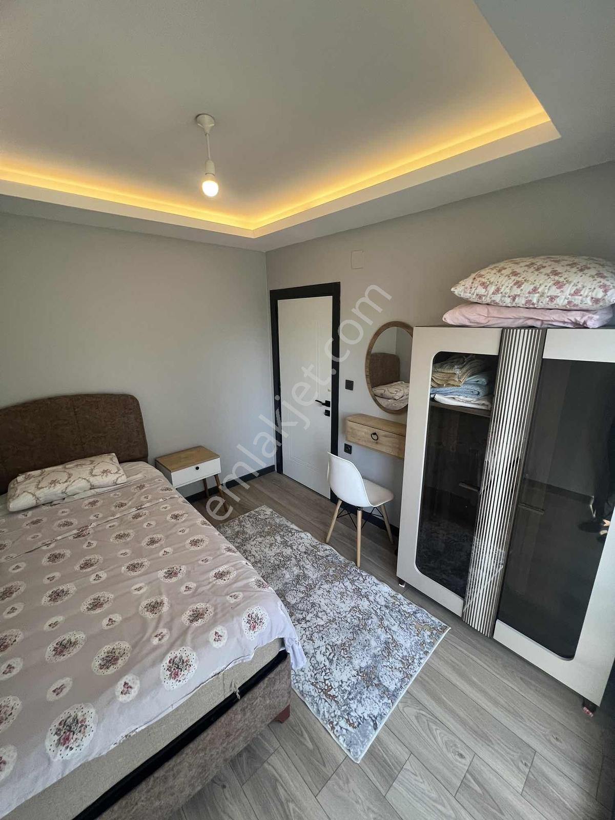 Kulepark~farkıyla~çınarlıda~bulvar~üzeri~villa~tipli~bahçeli~1+1 — fotoğraf 13