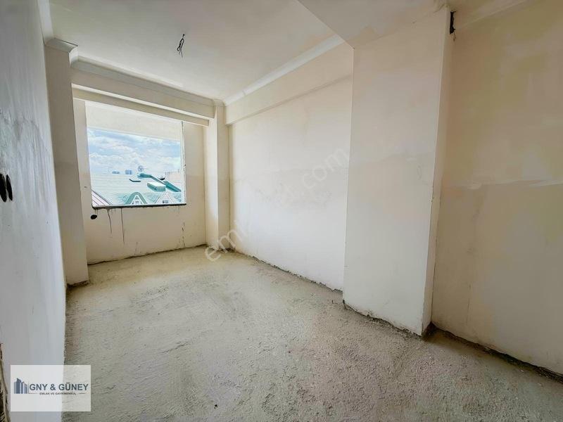 Güney Emlak'tan 2+1 Cadde Üstü Satılık Daıre — fotoğraf 5