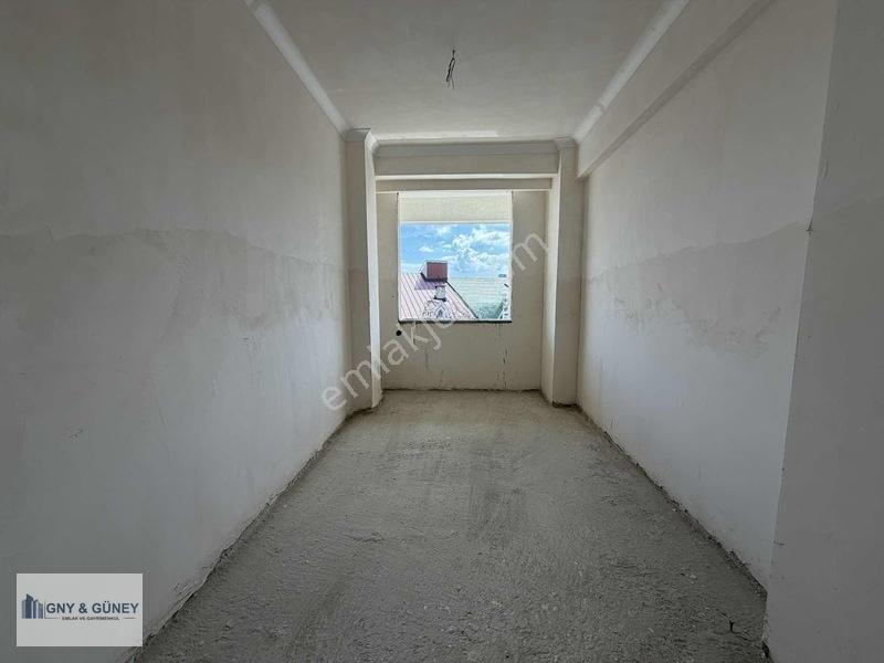 Güney Emlak'tan 2+1 Cadde Üstü Satılık Daıre — fotoğraf 7