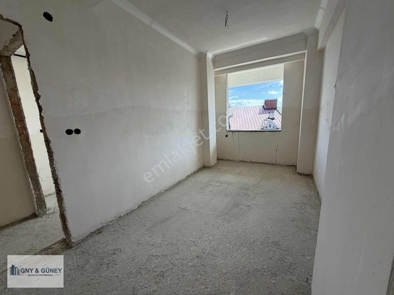 Güney Emlak'tan 2+1 Cadde Üstü Satılık Daıre — fotoğraf 9