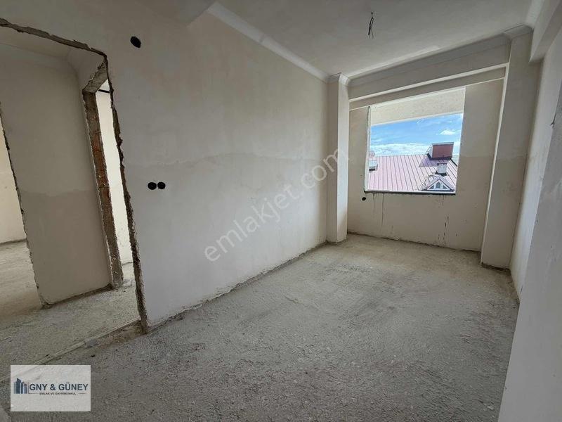 Güney Emlak'tan 2+1 Cadde Üstü Satılık Daıre — fotoğraf 10