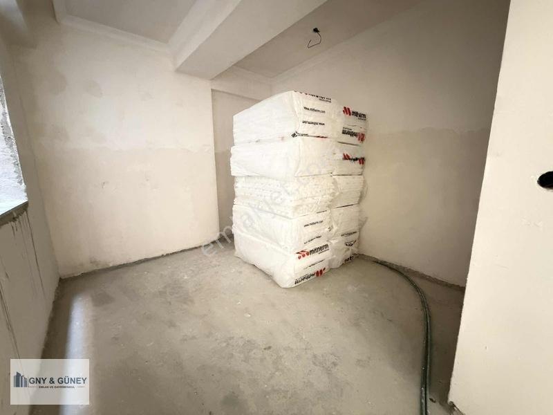 Güney Emlak'tan 2+1 Cadde Üstü Satılık Daıre — fotoğraf 12