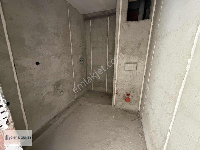 Güney Emlak'tan 2+1 Cadde Üstü Satılık Daıre — fotoğraf 24