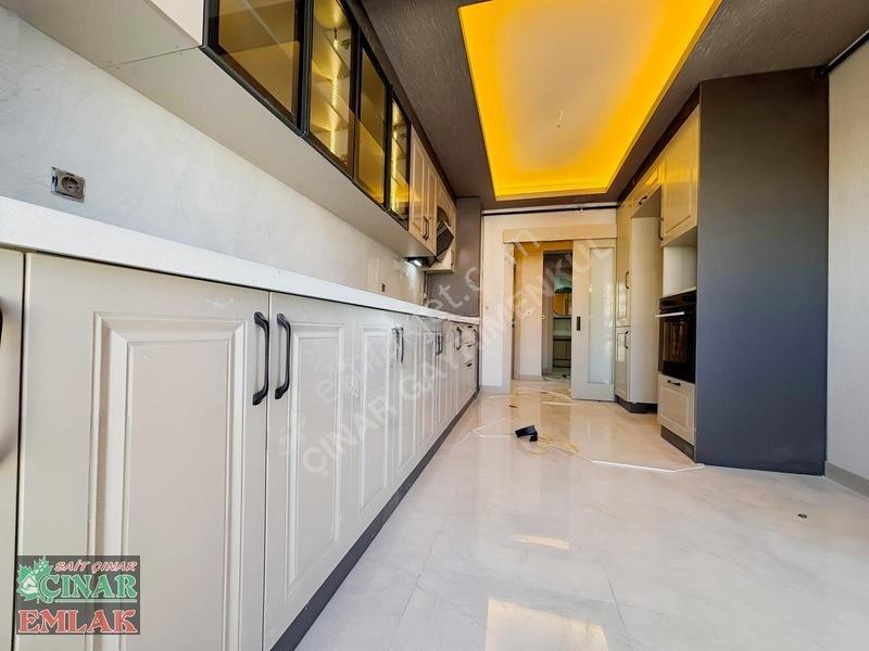 Çınar'dan Malazgirt'de Lüks Yapılı Çift Balkon 3+1 Sıfır Daire — fotoğraf 6