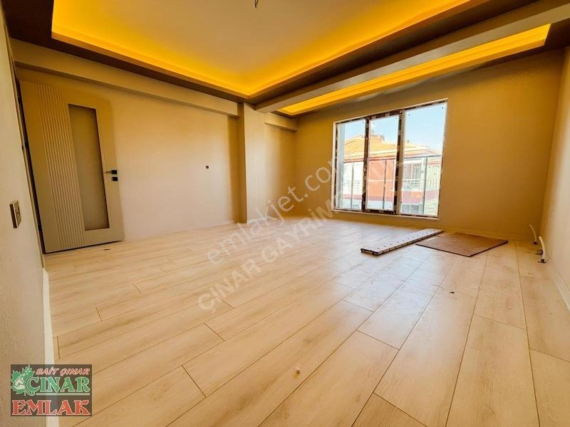 Çınar'dan Malazgirt'de Lüks Yapılı Çift Balkon 3+1 Sıfır Daire — fotoğraf 9