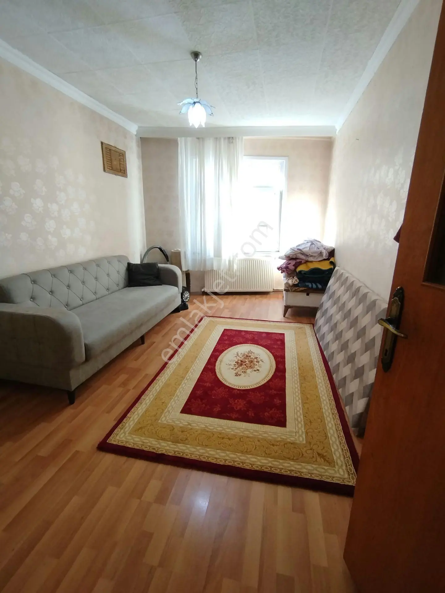 Hicret İnş Emlaktan Fatih Mh Satılık 2+1 100 M2 .kat.1 Acil — fotoğraf 3