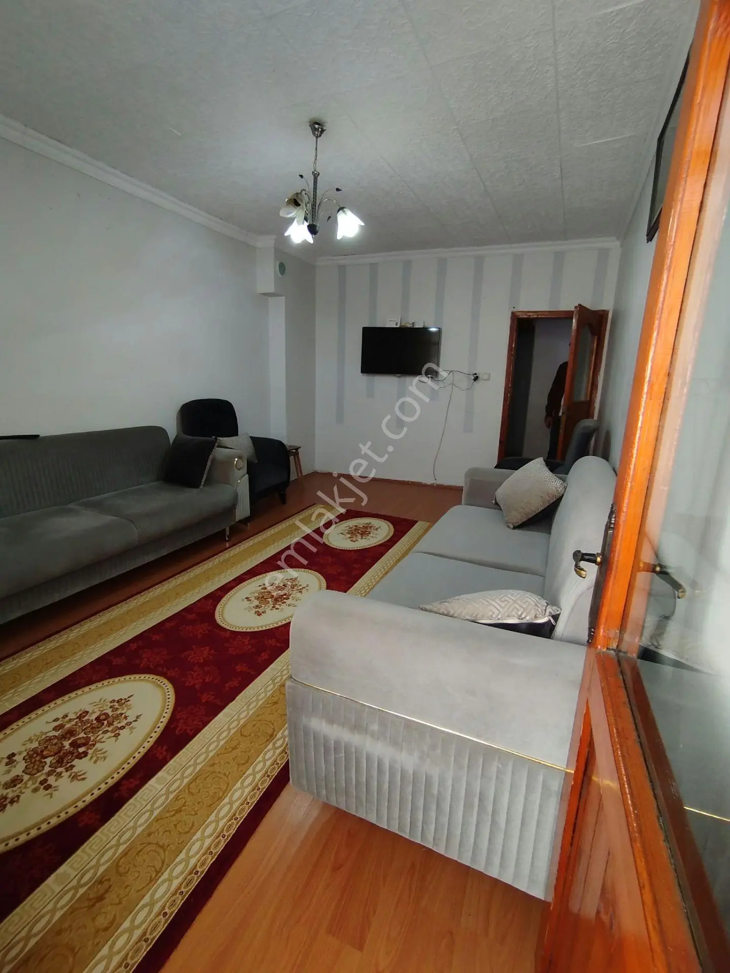 Hicret İnş Emlaktan Fatih Mh Satılık 2+1 100 M2 .kat.1 Acil — fotoğraf 4