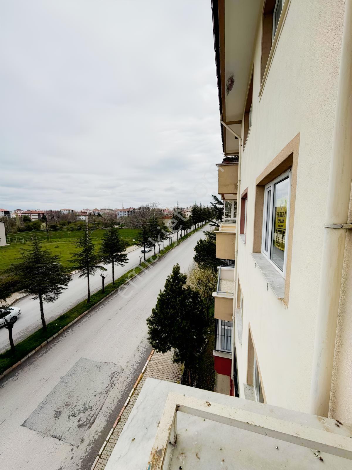 Furkan Emlaktan Fırsat Ara Kat 3+1 Daire — fotoğraf 18