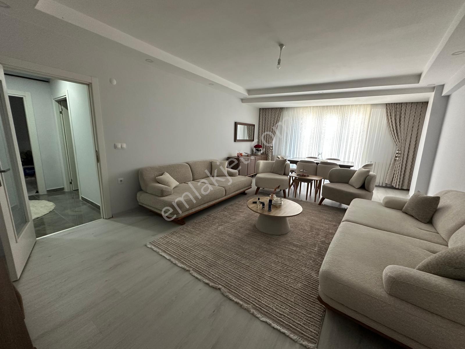 Önlü'den Söğütlü Çeşme De 2+1 100m2 Emsallerinden Büyük Ara Kat — fotoğraf 3