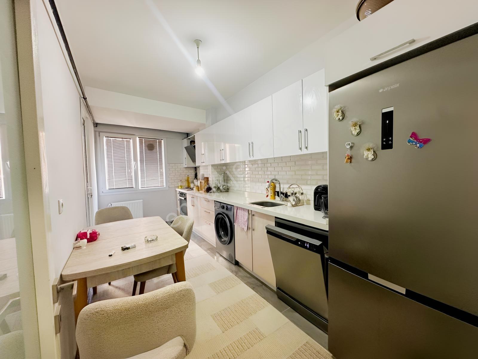 Önlü'den Söğütlü Çeşme De 2+1 100m2 Emsallerinden Büyük Ara Kat — fotoğraf 10