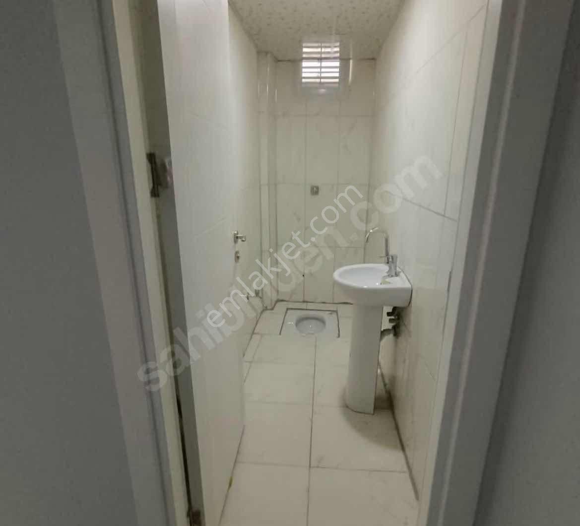 Rota'dan Ofis Rızvanağa Caddesinde Satılık 2+1 Daire — fotoğraf 7