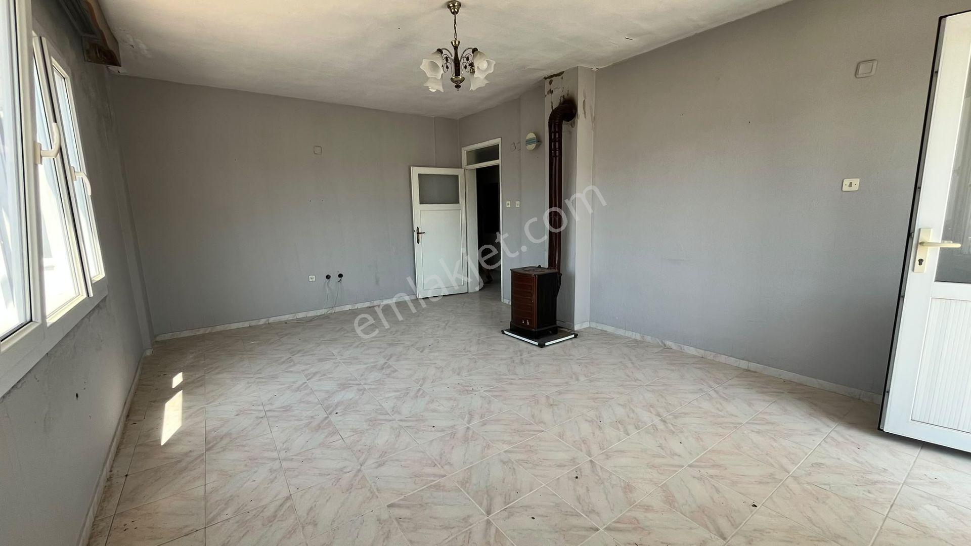 Bergama Kadriye'de 600m² Bahçe İçinde, 2 Adet 3+1 Daire — fotoğraf 13