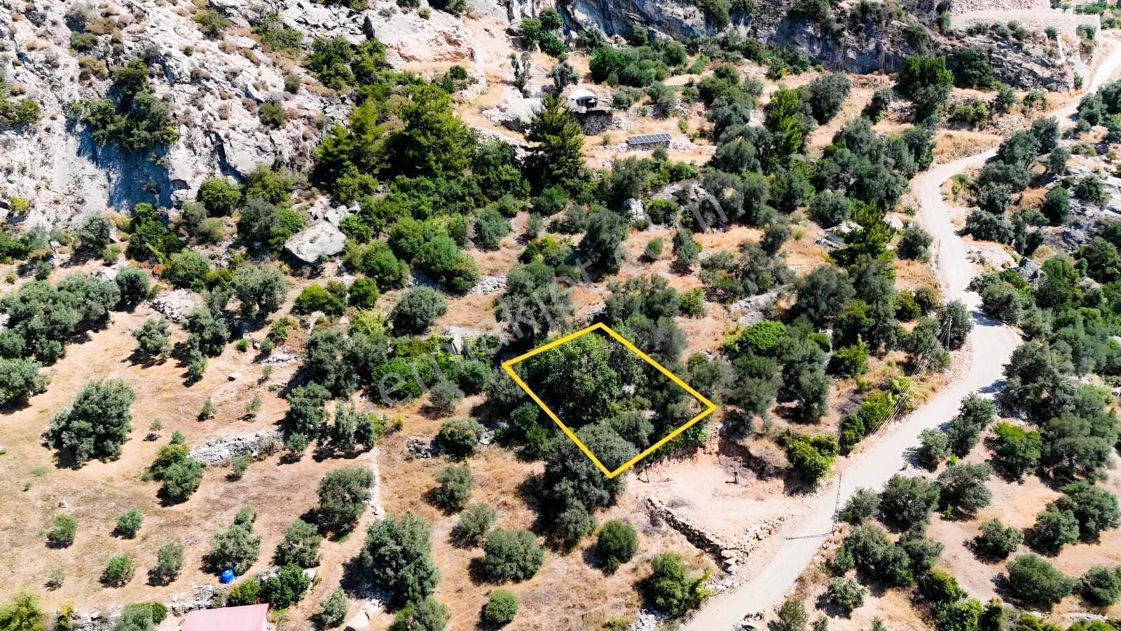 Kıranda Deniz Manzaralı Satılık Tarla — fotoğraf 2