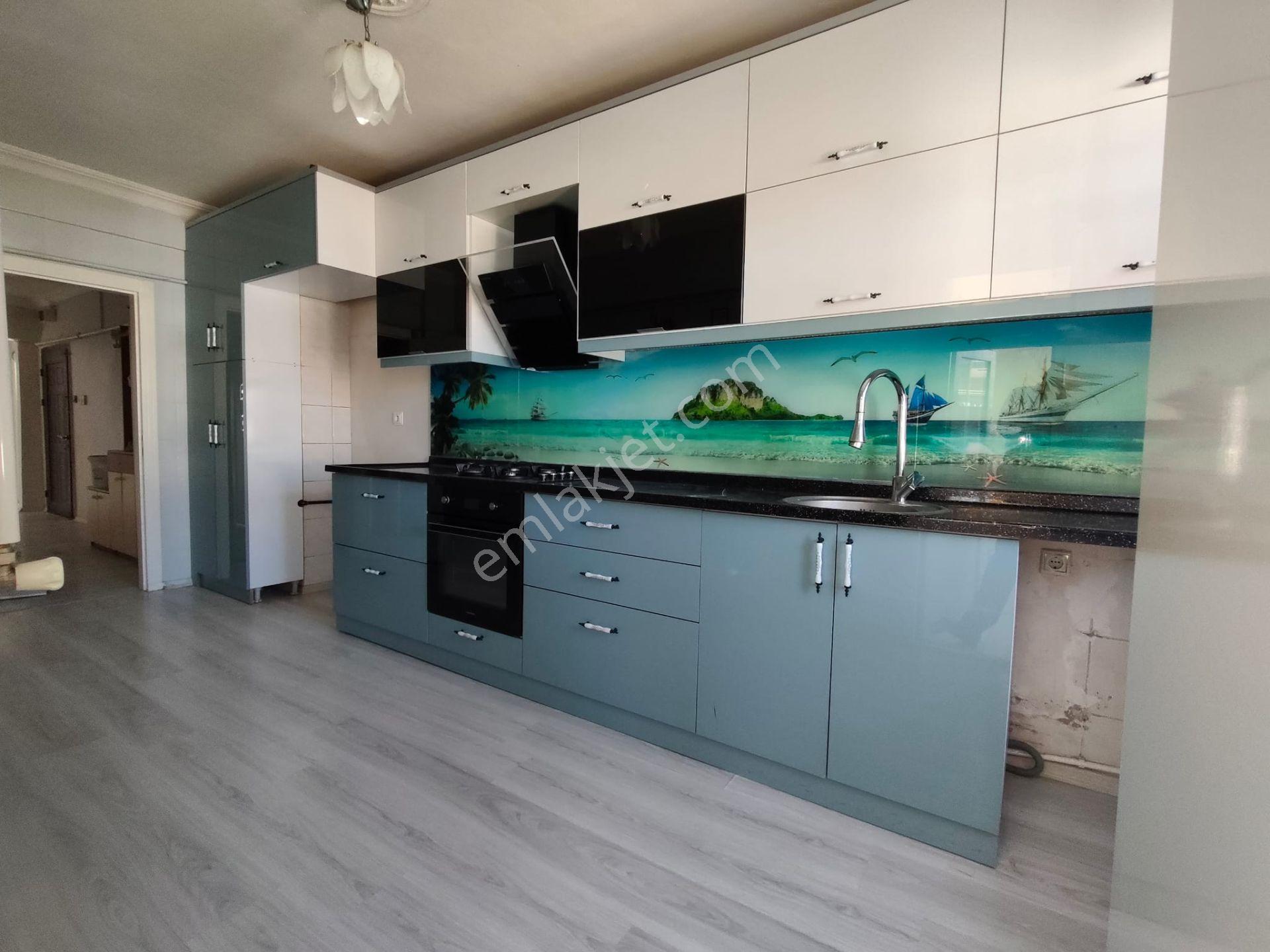 Yılmaz Gayrimenkul'den Mevlana Mah 3+1 Katta 140m2 Fuzul Eve Vs. Uygun Kupon Full+full Yapılı Daire — fotoğraf 12