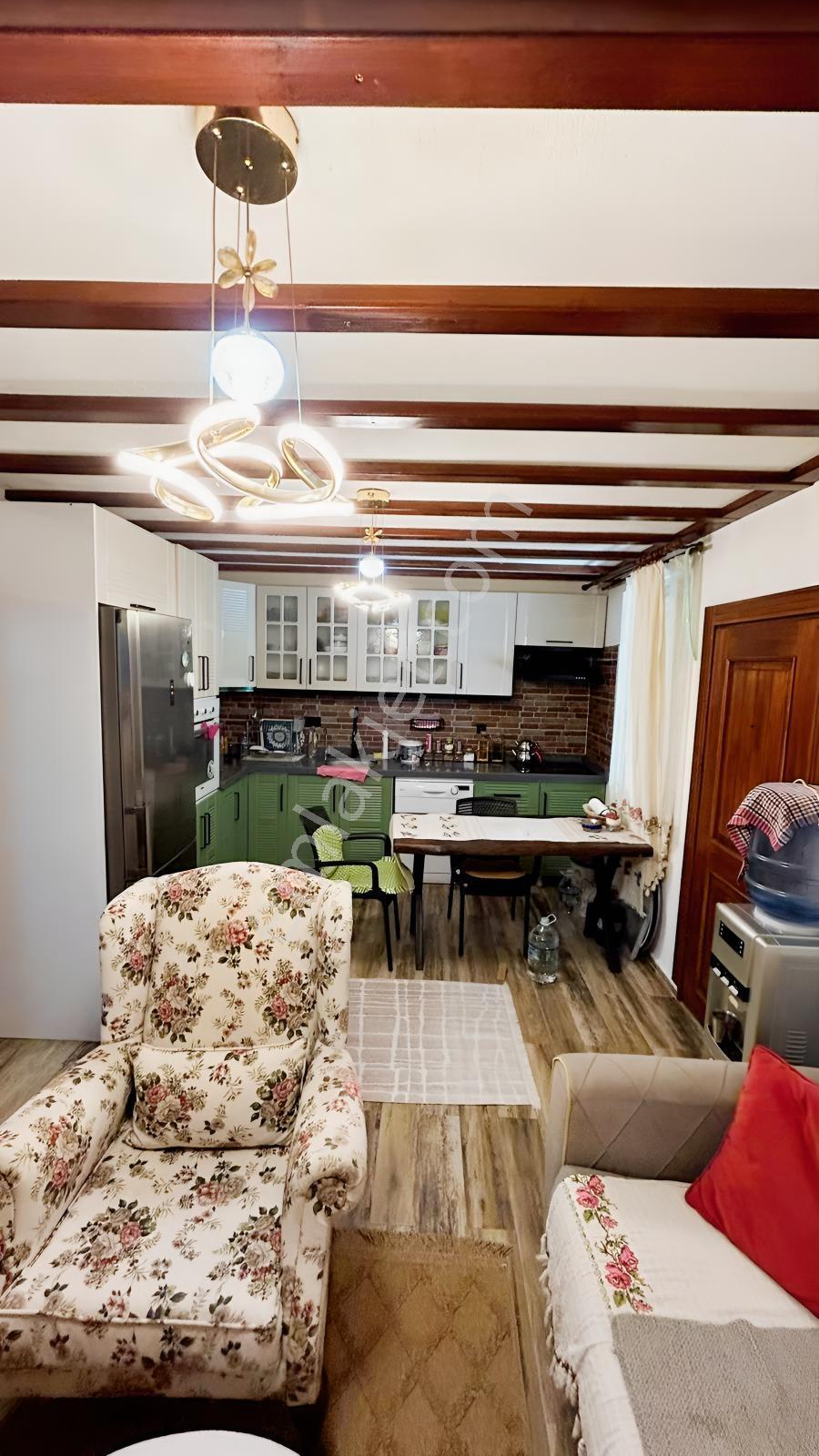 Assosta Muhteşem Taş Evler — fotoğraf 27