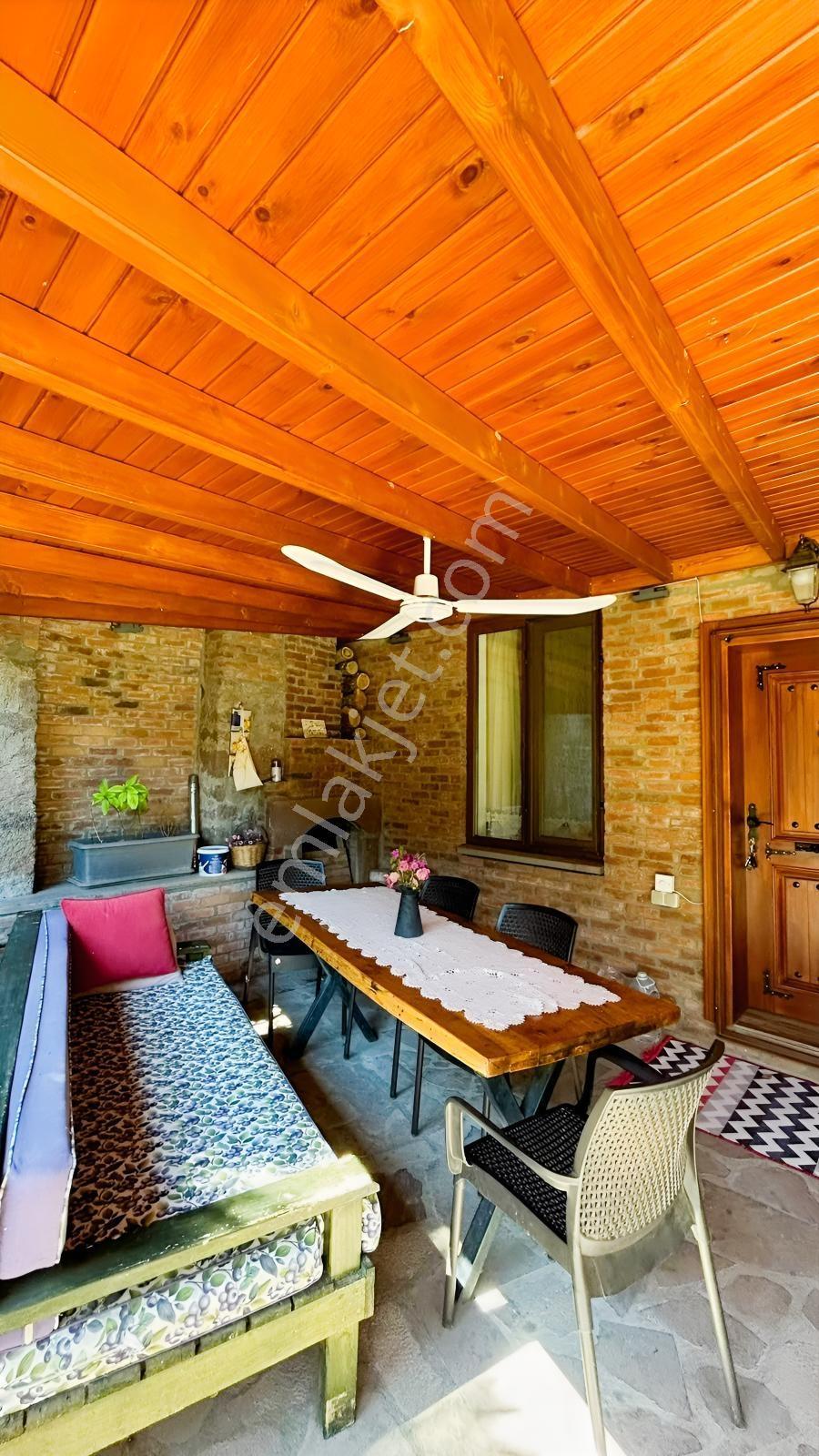 Assosta Muhteşem Taş Evler — fotoğraf 28
