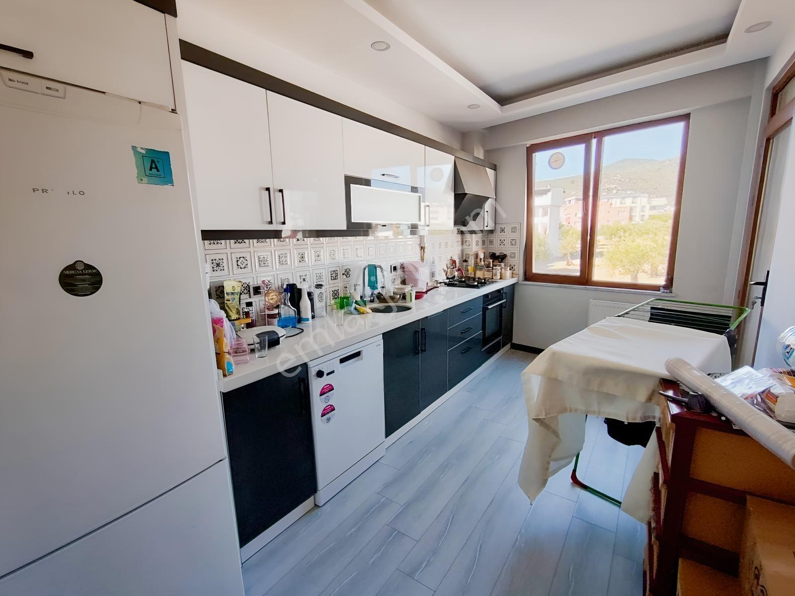 Doradan Tuzcumuratta Satılık 3+1 Geniş Ön Cephe Satılık Daire — fotoğraf 4