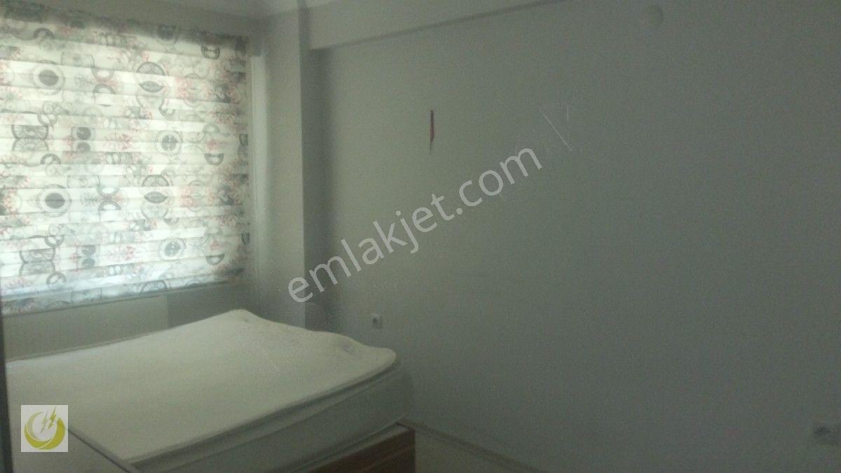Tokat Merkez Karşıyakada Satlık 1+1 Daire — fotoğraf 7