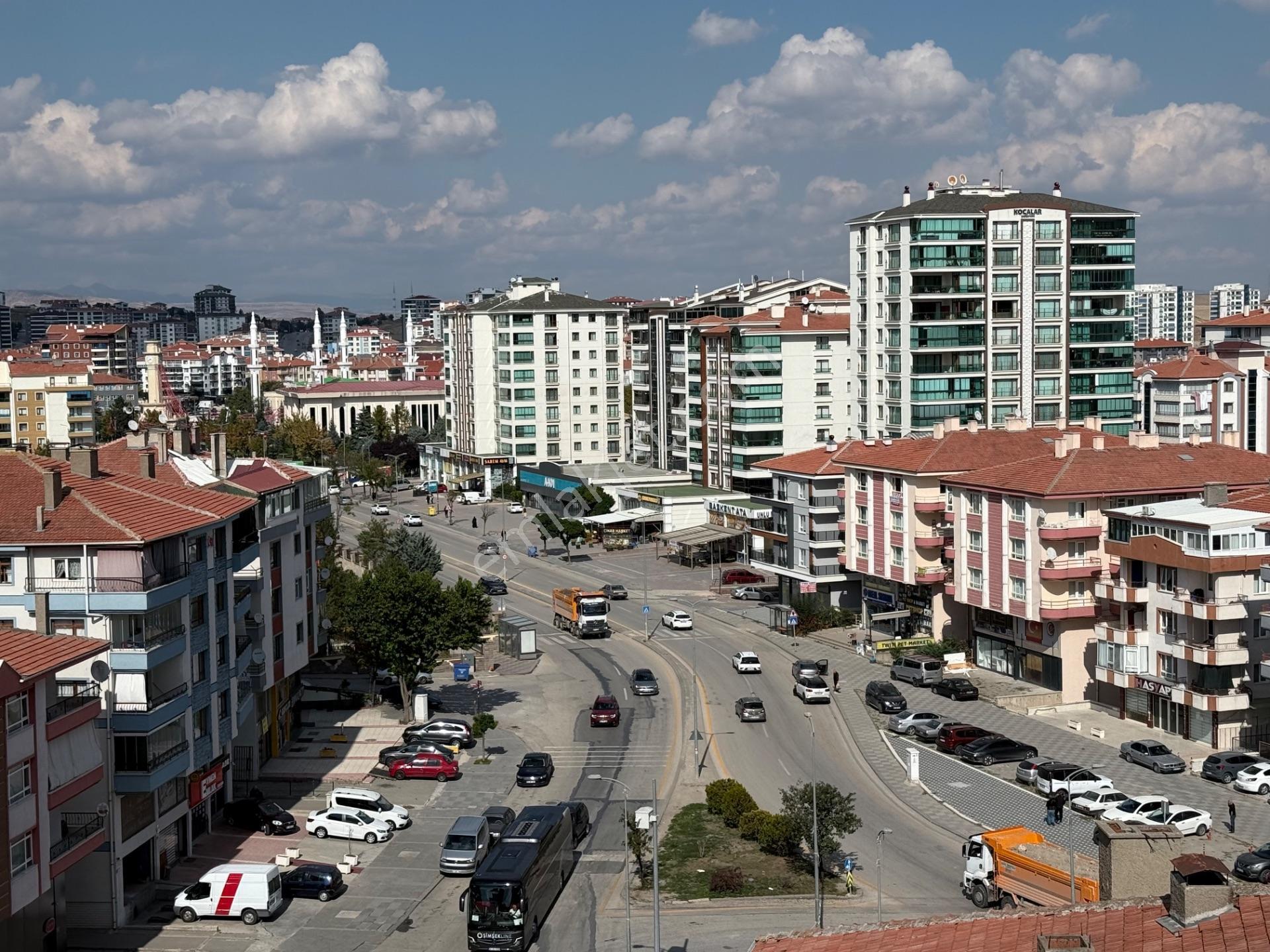 Saray Fatih Mahallesi'nde Satılık 2+1 Şehir Manzaralı Daire — fotoğraf 4