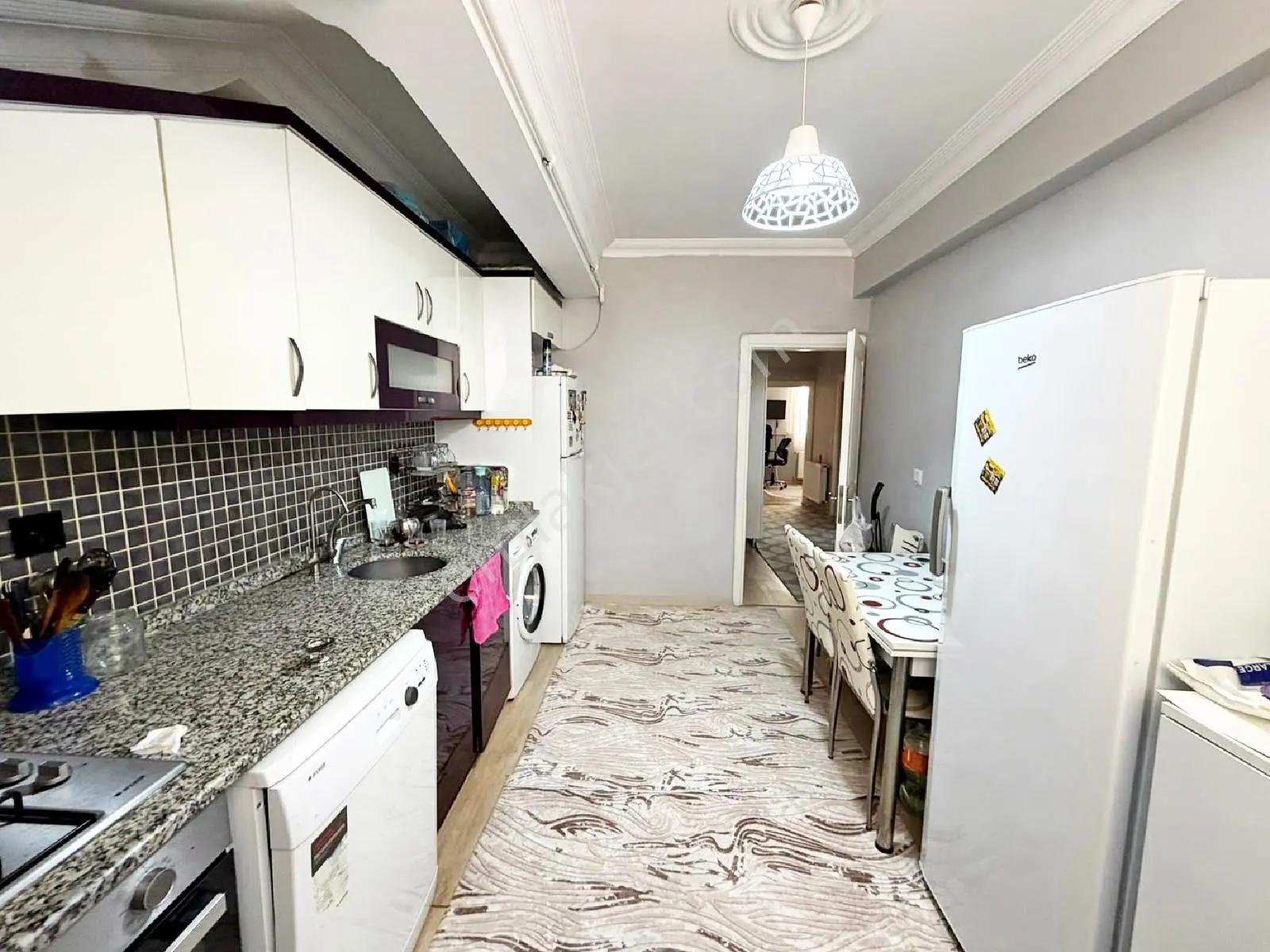 Albandan Şehirde Bahçe Keyfi 150 M² Ferah 3+1 Metrobüse 10 Dk — fotoğraf 5