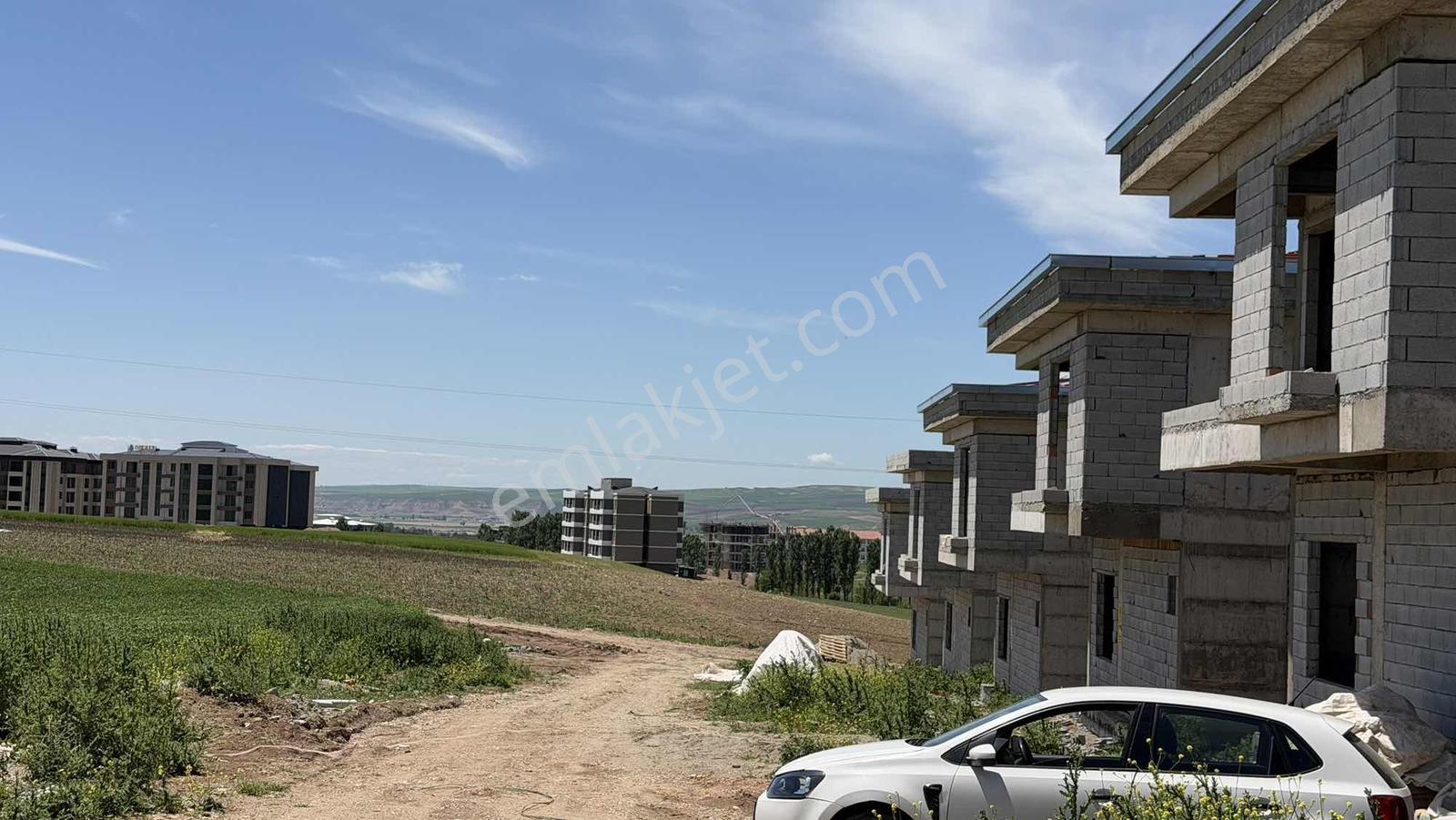 Edip Erdem Emlak'tan Dacia Evlerin'de Havuzlu Satılık Lüx Villa — fotoğraf 27