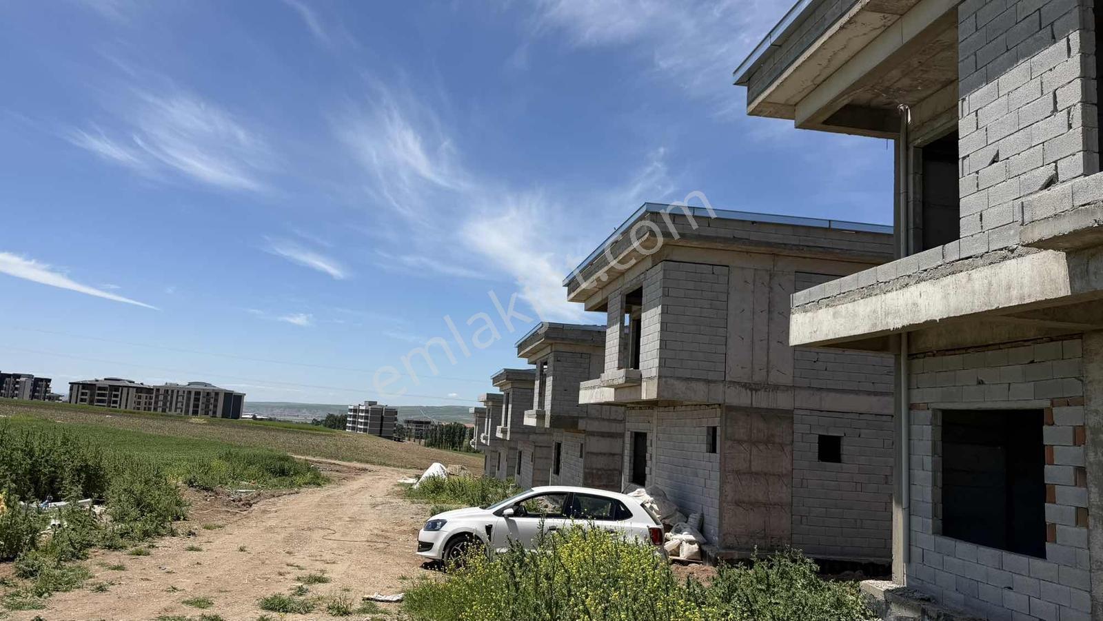 Edip Erdem Emlak'tan Dacia Evlerin'de Havuzlu Satılık Lüx Villa — fotoğraf 28