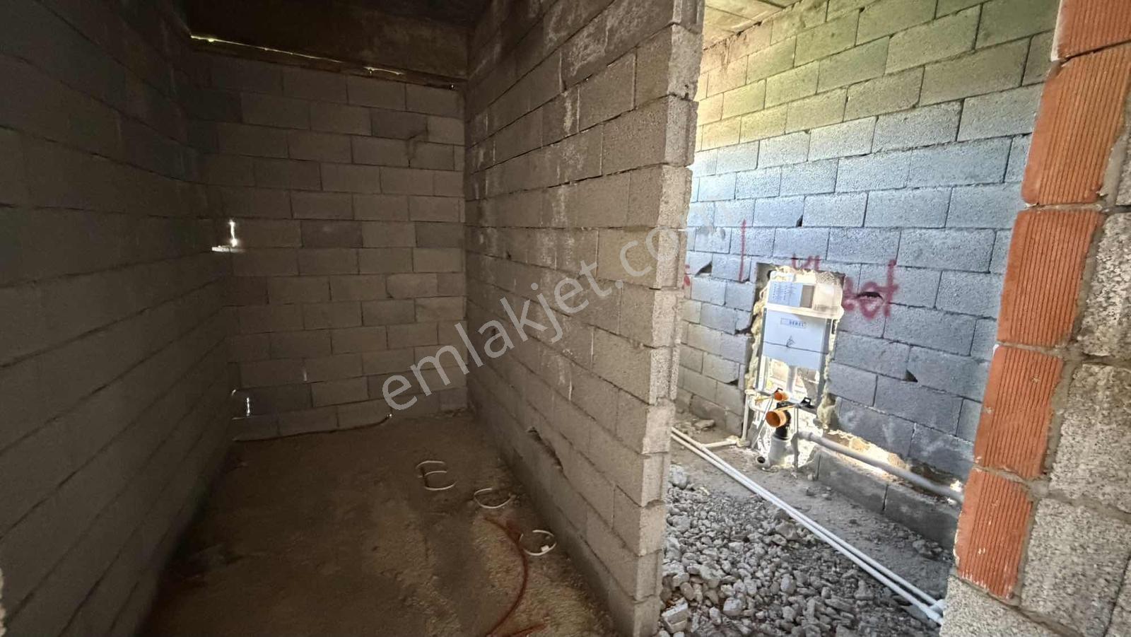Edip Erdem Emlak'tan Dacia Evlerin'de Havuzlu Satılık Lüx Villa — fotoğraf 34