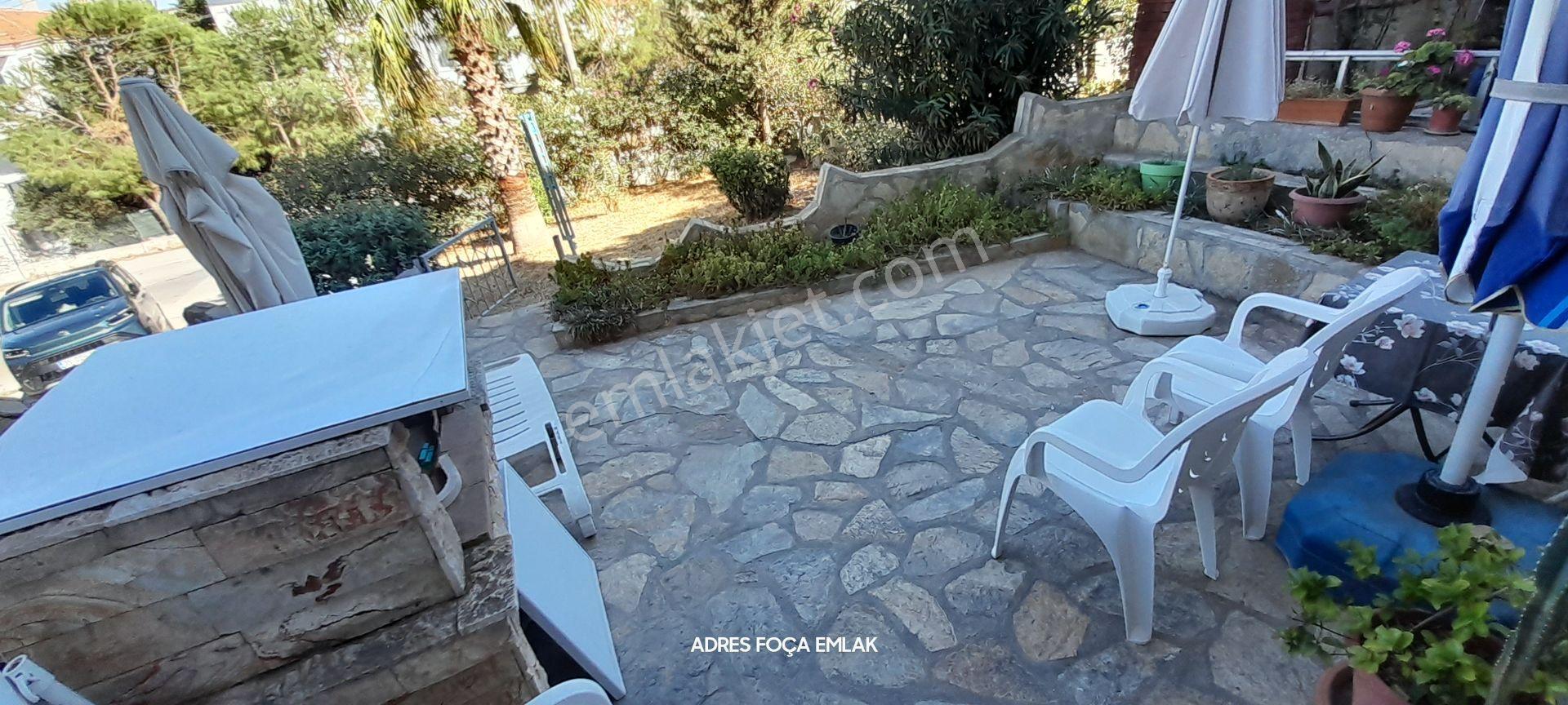 Yenifoça Narezen'de Deniz Manzaralı Bahçeli Doğalgazlı 2+1 Dubleks — fotoğraf 10