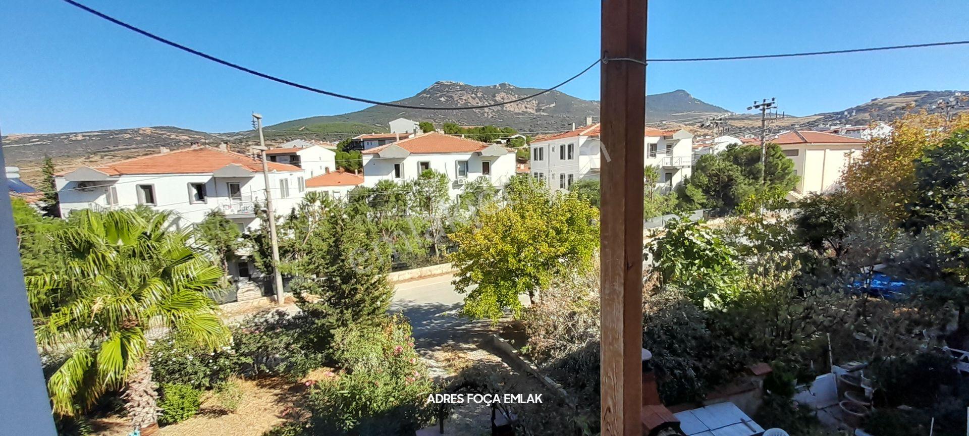 Yenifoça Narezen'de Deniz Manzaralı Bahçeli Doğalgazlı 2+1 Dubleks — fotoğraf 13