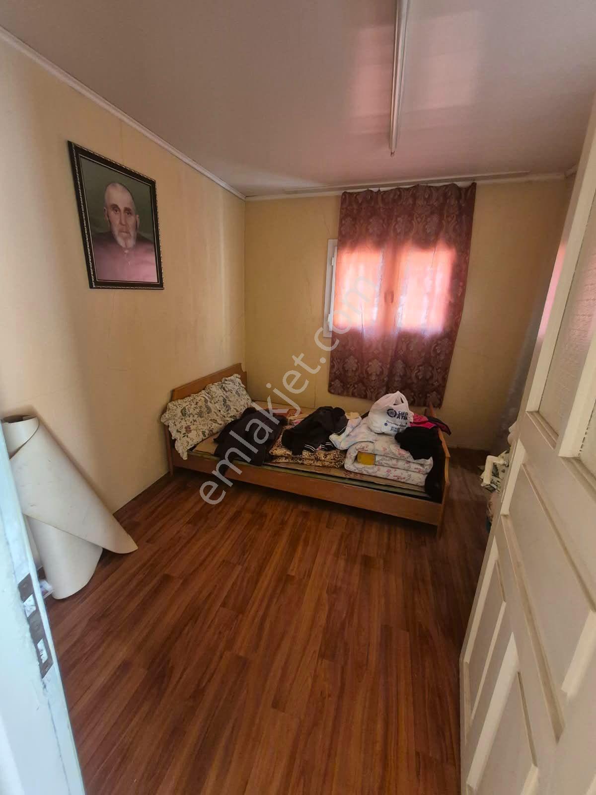 İzmir'in Merkezinde//konak Boğaziçinde.okulun Altsokağında/hastaneye5dk//2katlı Acil Satılık Ev — fotoğraf 5