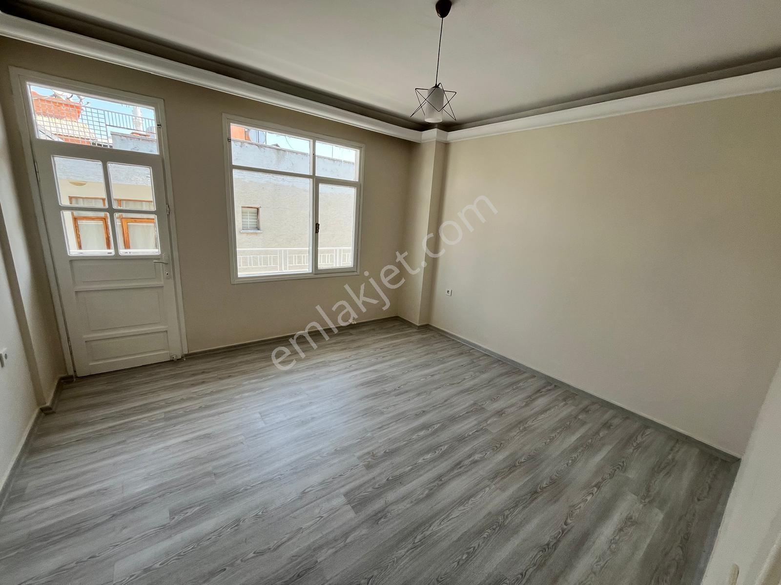 Ergünden Muğdat Cami Yanı Satılık Tertemiz Geniş 4+1 Daire — fotoğraf 11