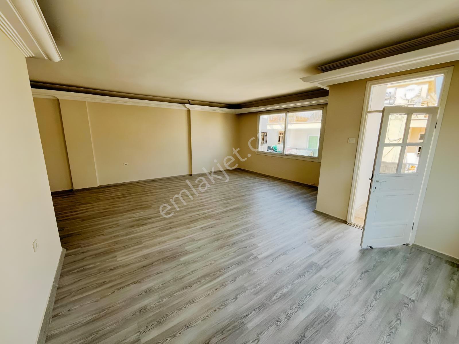Ergünden Muğdat Cami Yanı Satılık Tertemiz Geniş 4+1 Daire — fotoğraf 28