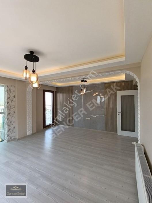 Salihli Keli De Ebeveyn Banyolu 3+1 165 Mk Daire — fotoğraf 3