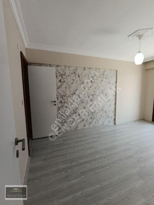 Salihli Keli De Ebeveyn Banyolu 3+1 165 Mk Daire — fotoğraf 17