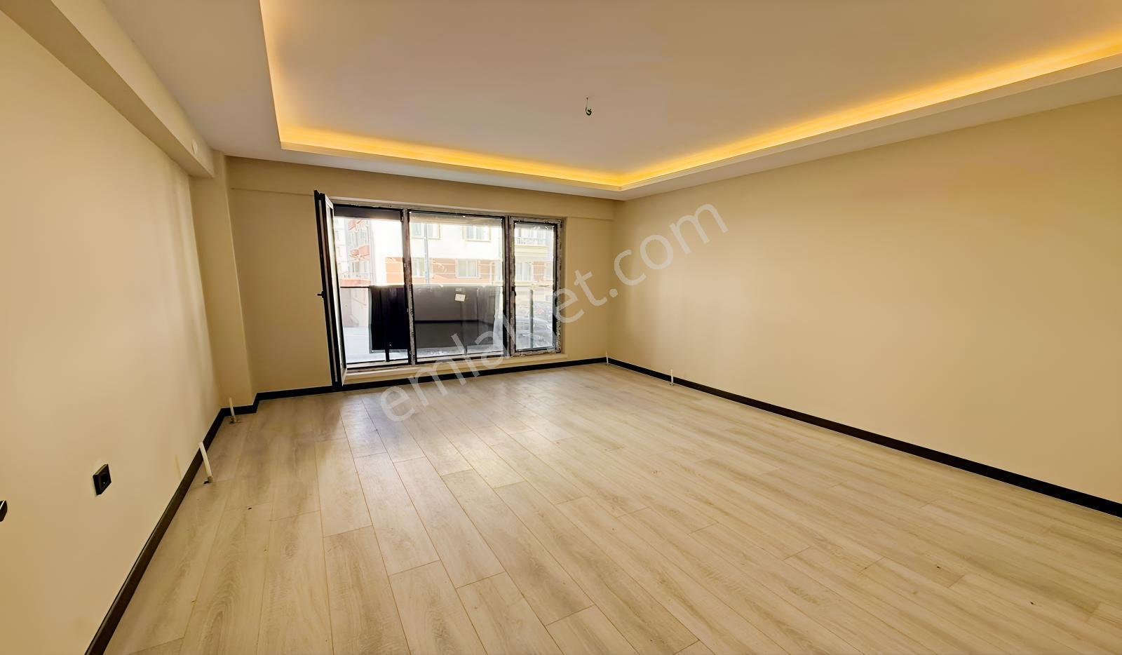 Bağlum Caddeye Köşe 3+1 1.kat Sıfır Daire Uygun Fiyata — fotoğraf 10