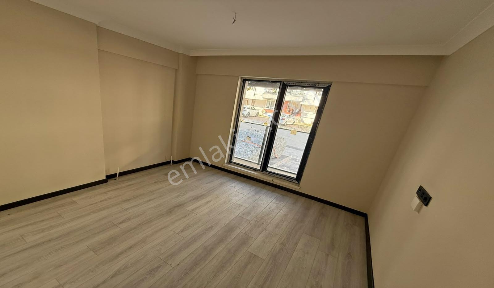 Bağlum Caddeye Köşe 3+1 1.kat Sıfır Daire Uygun Fiyata — fotoğraf 16