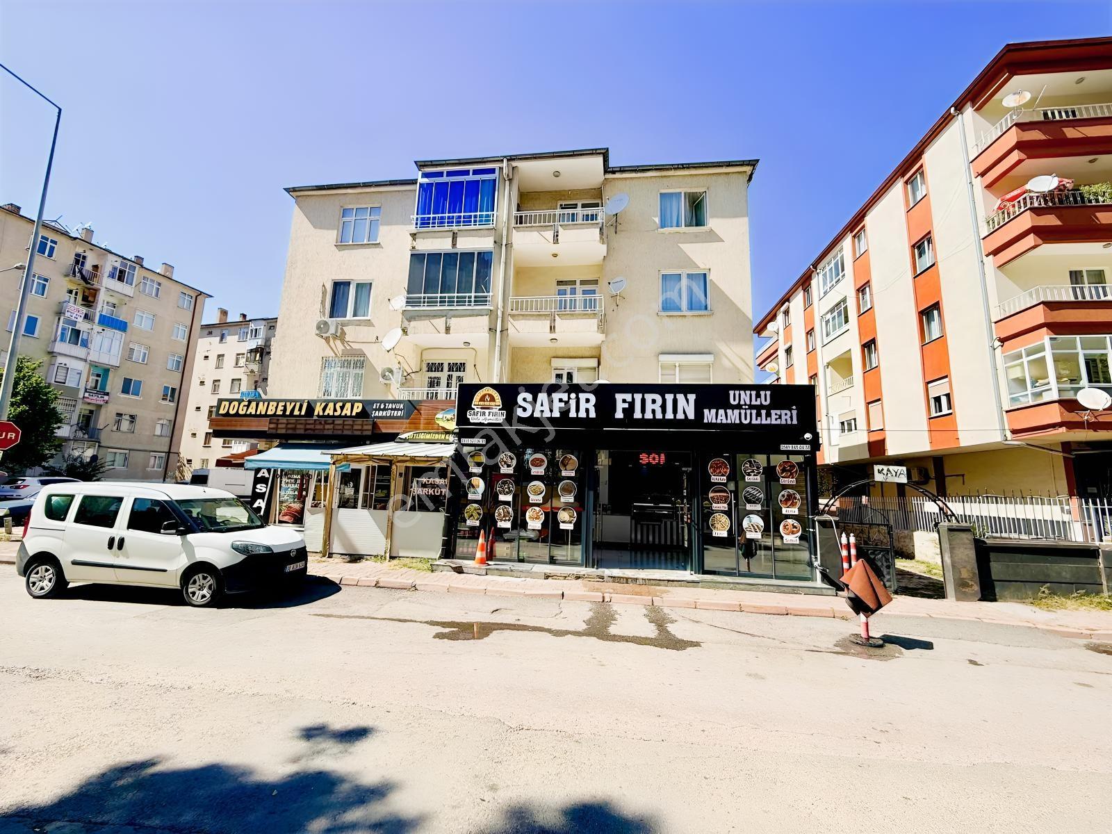 Alparslan Mahallesinde Konum Avantajlı, Geniş Ve Ferah Daire!