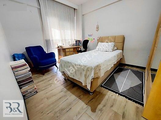 Doğalgazlı Ve Havuzlu Sitede Geniş 3+1 Daire — fotoğraf 16