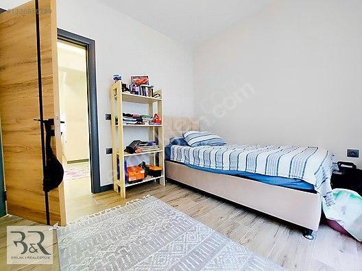 Doğalgazlı Ve Havuzlu Sitede Geniş 3+1 Daire — fotoğraf 17