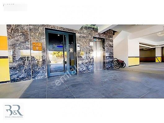 Doğalgazlı Ve Havuzlu Sitede Geniş 3+1 Daire — fotoğraf 22